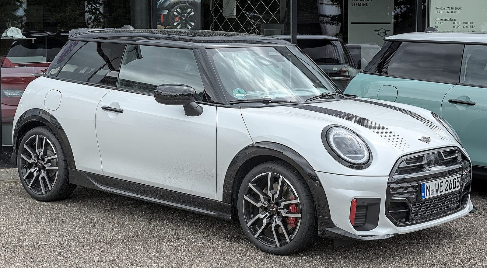 Mini Cooper — photo by Alexander Migl, CC BY-SA 4.0, via Wikimedia Commons