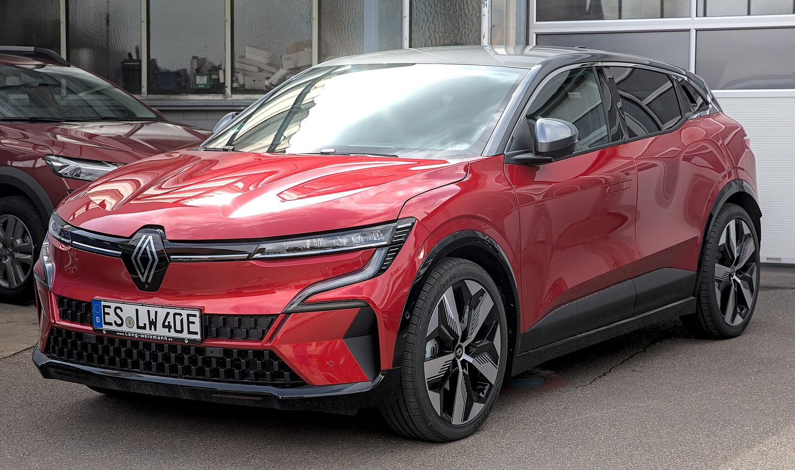 Renault Megane E-Tech — photo by Alexander Migl, CC BY-SA 4.0, via Wikimedia Commons