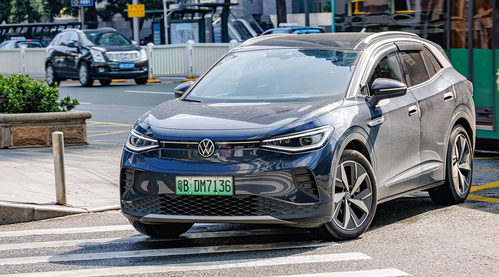 Volkswagen ID.4 — photo by Dinkun Chen, CC BY-SA 4.0, via Wikimedia Commons